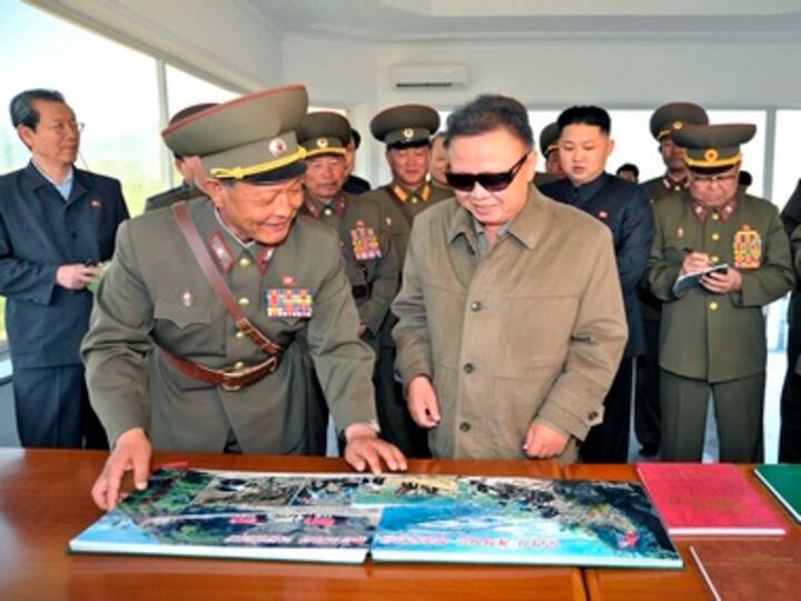 North Korea soldier defects to South North Korea soldier defects to South
