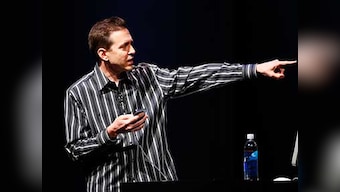 Apple's senior executives Scott Forstall, John Browett set to leave