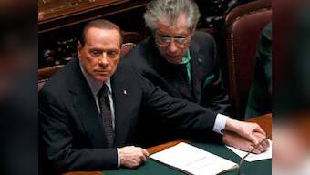Berlusconi denies sex scenes at his parties