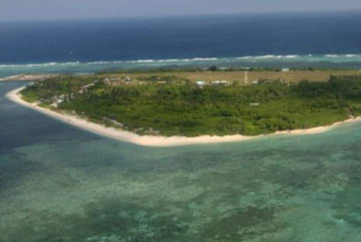 Seven Chinese warships sighted off Japanese island