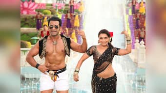Movie Review: Good girls, wake up and smell the Aiyyaa