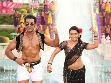 Movie Review: Good girls, wake up and smell the Aiyyaa Movie Review: Good girls, wake up and smell the Aiyyaa