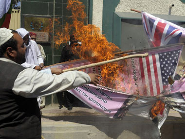 Muslims protest anti-Islam video in London Muslims protest anti-Islam video in London