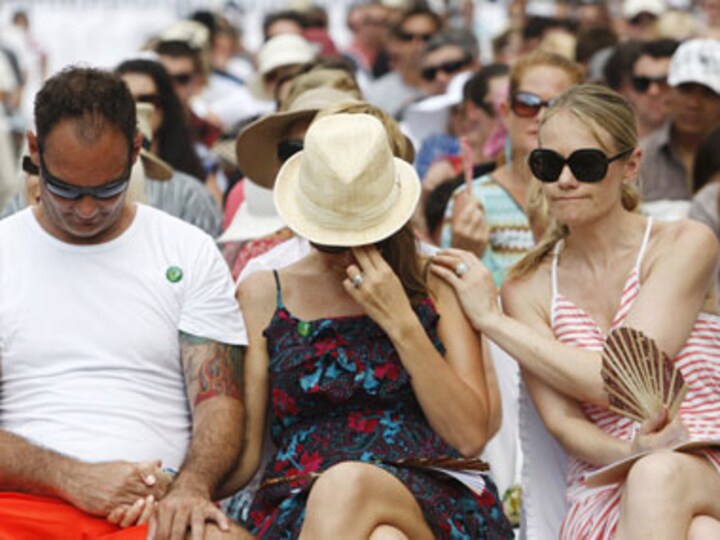 A decade after bombings, victims' kin wish peace to Bali