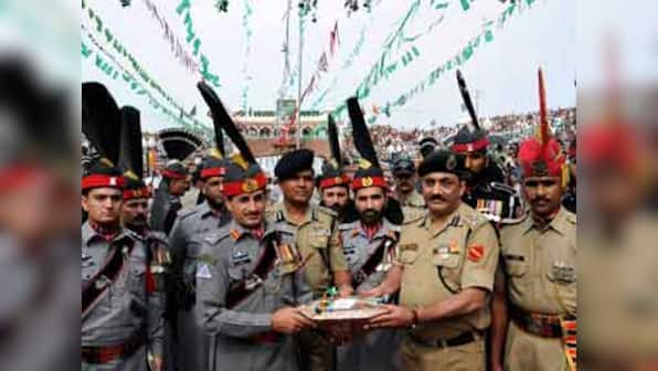 Pakistan fires on Indian posts in Jammu and Kashmir
