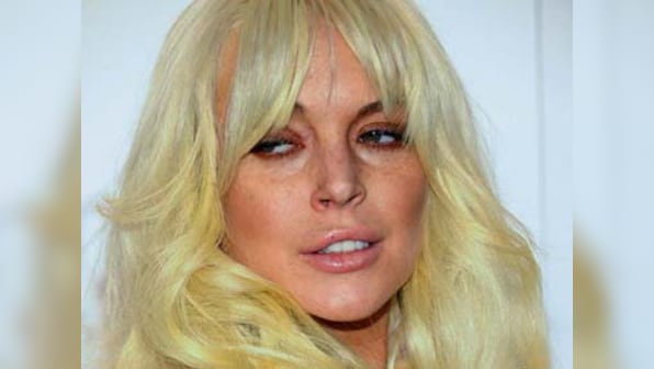 Lindsay Lohan returns to New York to complete remaining hours of community service