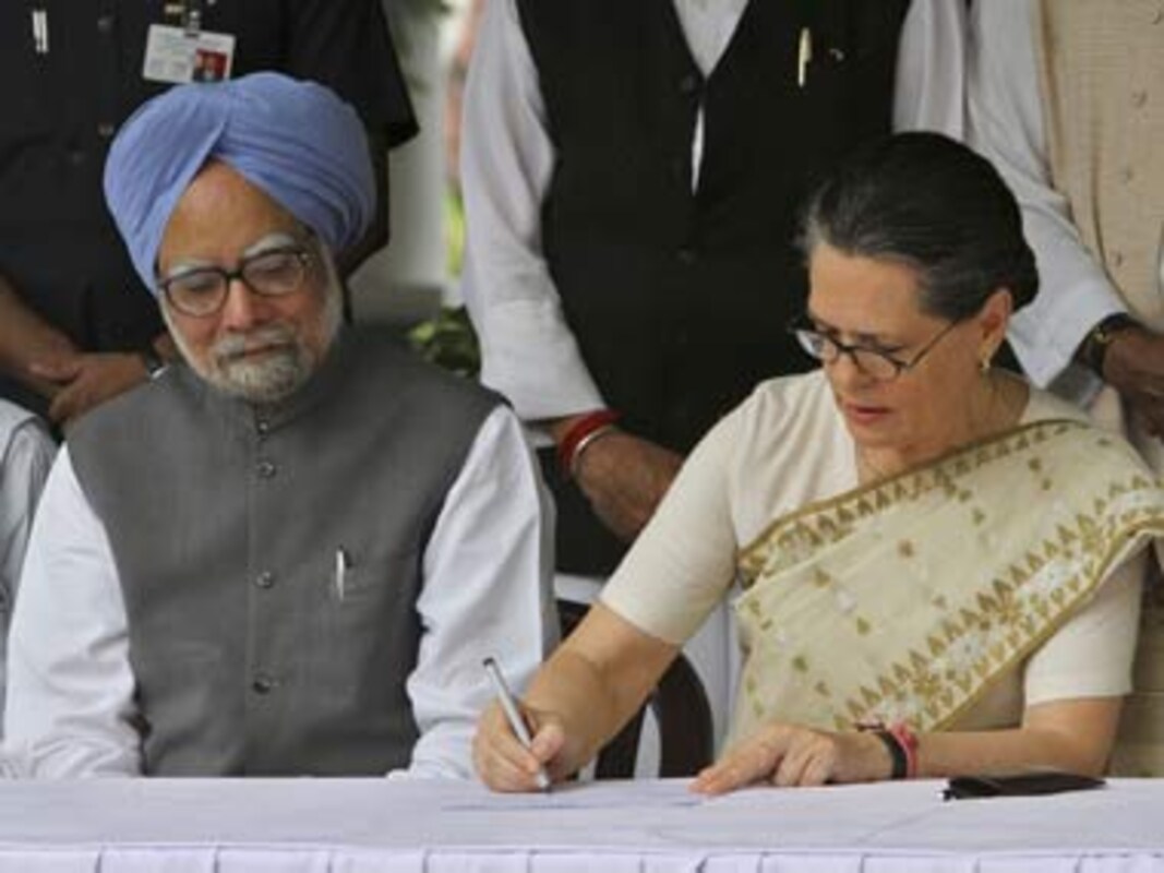 Jaspal Bhatti held a mirror to society: PM-India News , Firstpost Jaspal Bhatti held a mirror to society: PM-India News , Firstpost