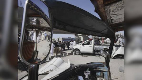 Eight killed in Pak bomb blast