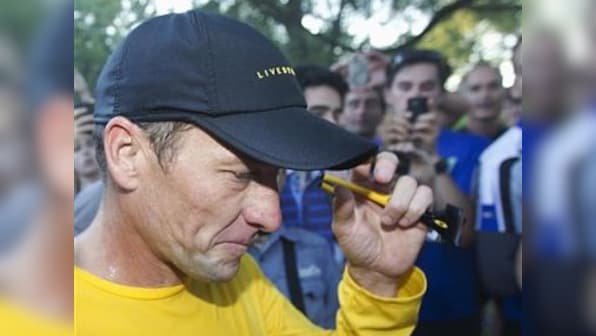 'We will move forward,' Lance Armstrong tells gala guests