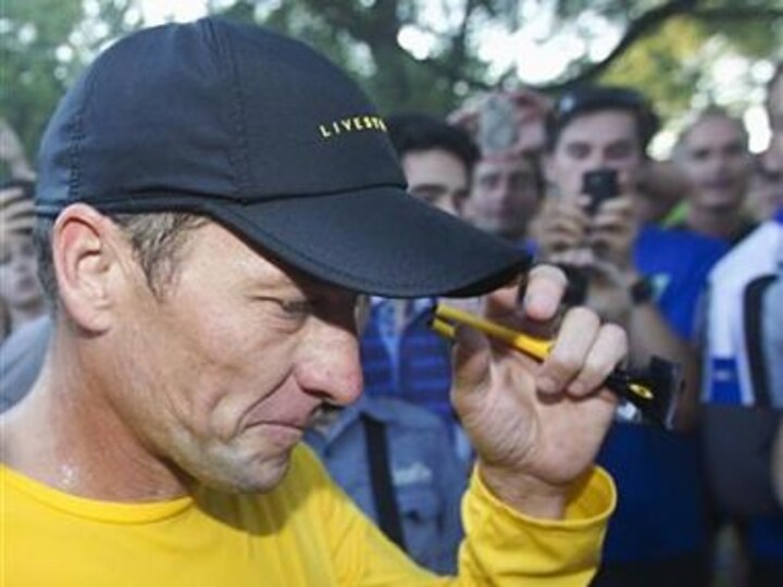 'We will move forward,' Lance Armstrong tells gala guests