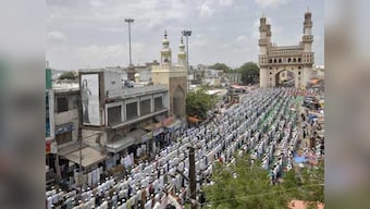 MIM to dump Cong in AP over temple near Charminar?