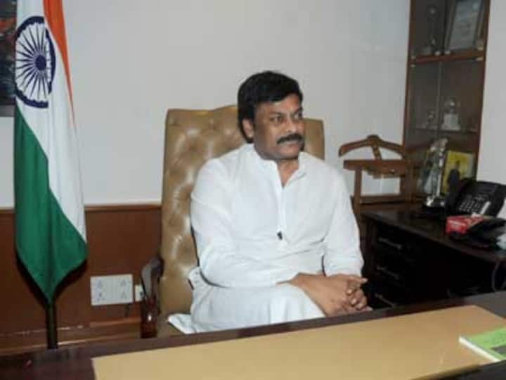 Chiranjeevi takes charge of tourism ministry, to ease shooting norms