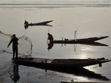 BSF apprehends two Pakistani fishermen from Kutch creek in Gujarat BSF apprehends two Pakistani fishermen from Kutch creek in Gujarat
