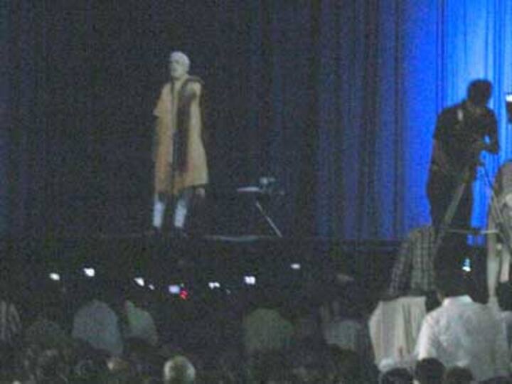 Modi in 3D: 'Yes, I am Hanuman's monkey, Ganpati's mouse' Modi in 3D: 'Yes, I am Hanuman's monkey, Ganpati's mouse'