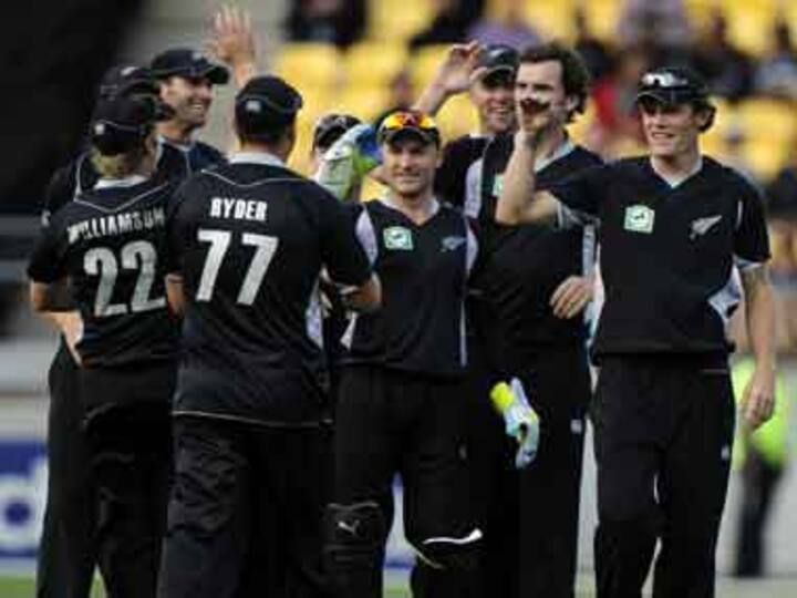 NZL win toss, bat first against SL in second ODI NZL win toss, bat first against SL in second ODI