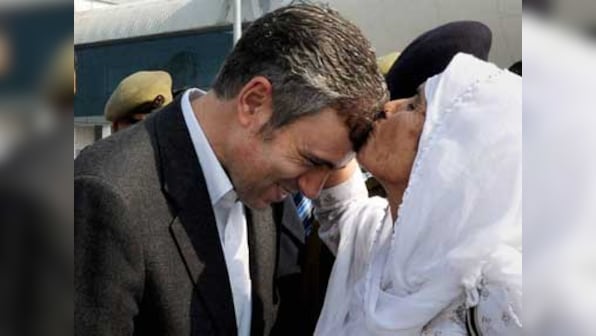 Day after media reports, Omar surrenders 2 LPG connections
