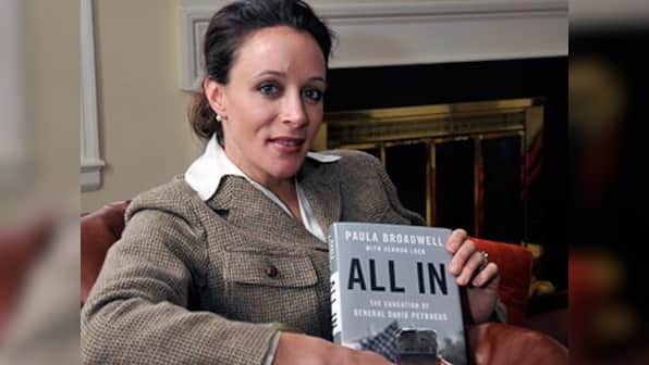 Petraeus' resignation: Lover's threatening emails led to FBI probe 