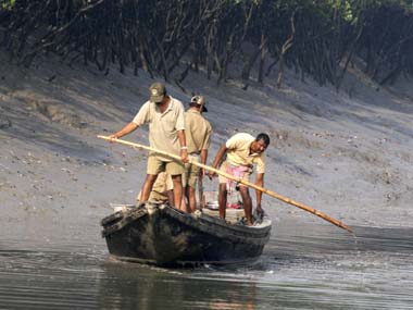 Women in Sunderbans wage war on climate change Women in Sunderbans wage war on climate change