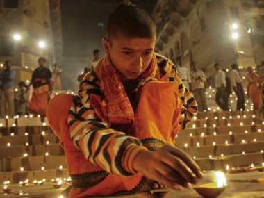 Now, prayers offered to gadgets on Diwali Now, prayers offered to gadgets on Diwali