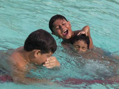 How your genes, social environment decide your friends How your genes, social environment decide your friends