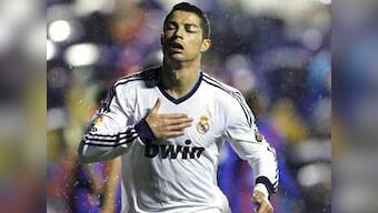Ronaldo to have tests after eye injury