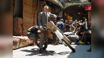 James Bond Daniel Craig surprises US troops in Afghanistan