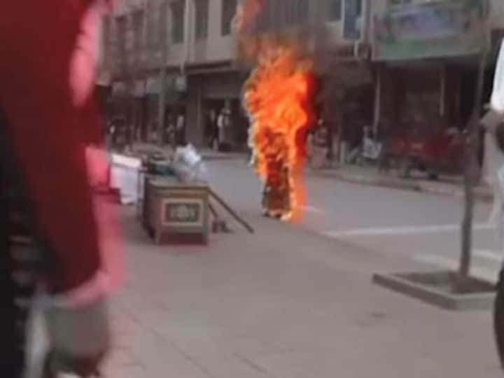 Tibetan student immolates self after shouting 'freedom' in Varanasi, injured critically