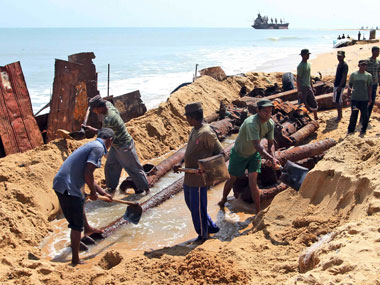 Sri Lanka slams UN report on civil war Sri Lanka slams UN report on civil war