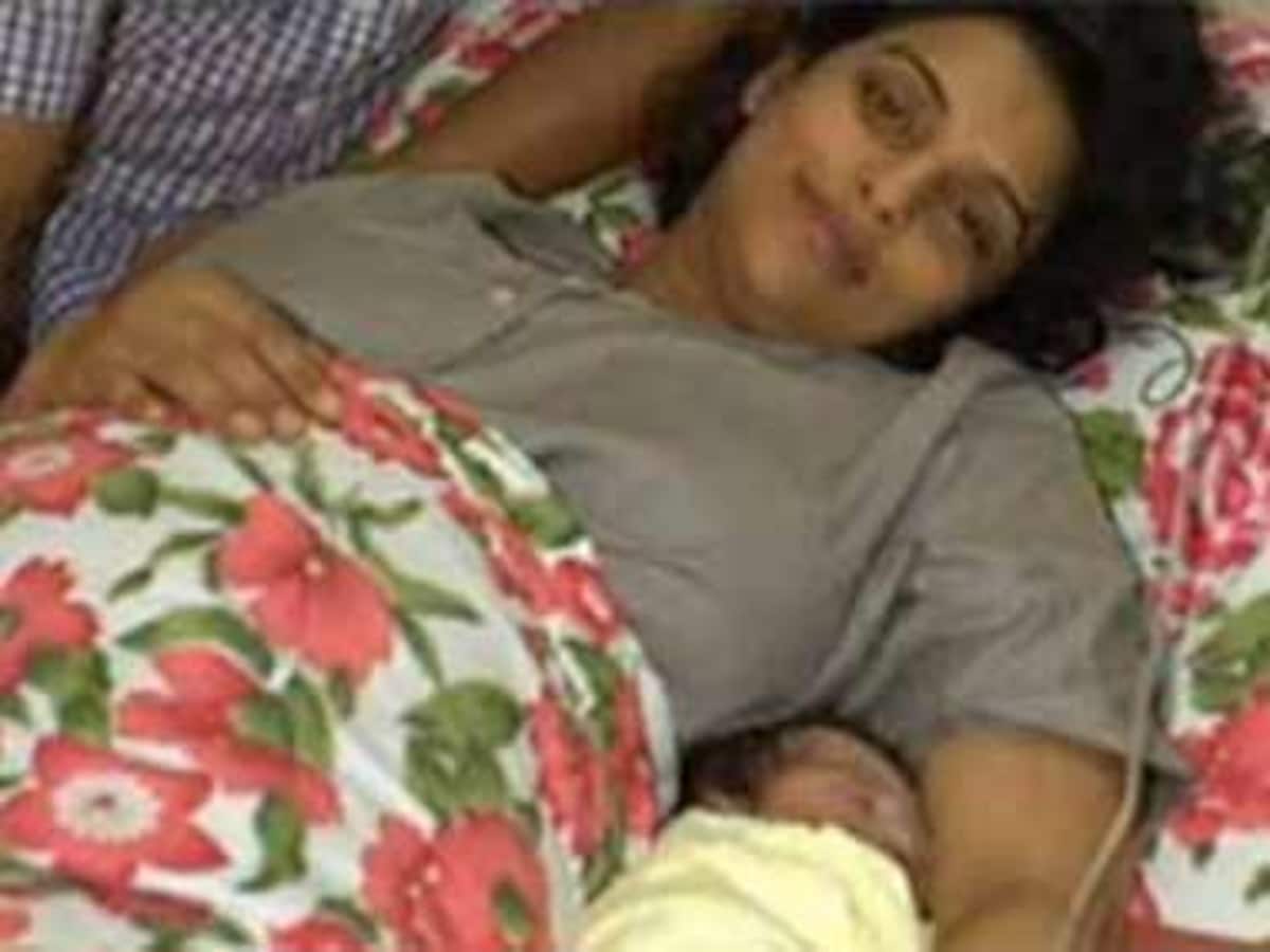 Swetha Menon's childbirth on screen: Kerala's surprising moral ...