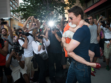 Tom Cruise reunites with daughter Suri for Thanksgiving Tom Cruise reunites with daughter Suri for Thanksgiving