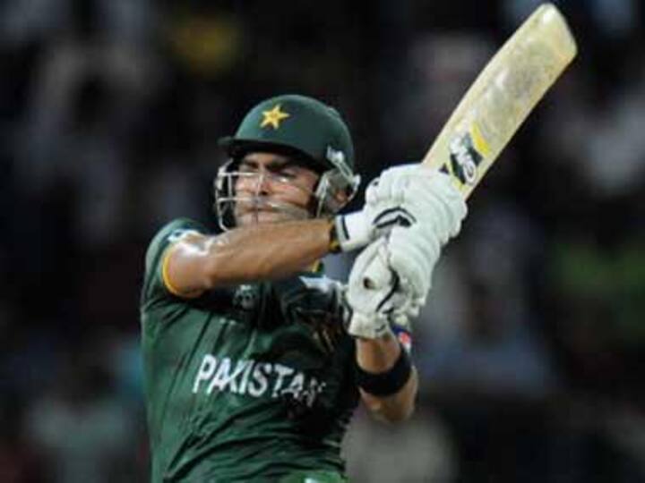 Umar Akmal joins Sydney Sixers for Big Bash League Umar Akmal joins Sydney Sixers for Big Bash League