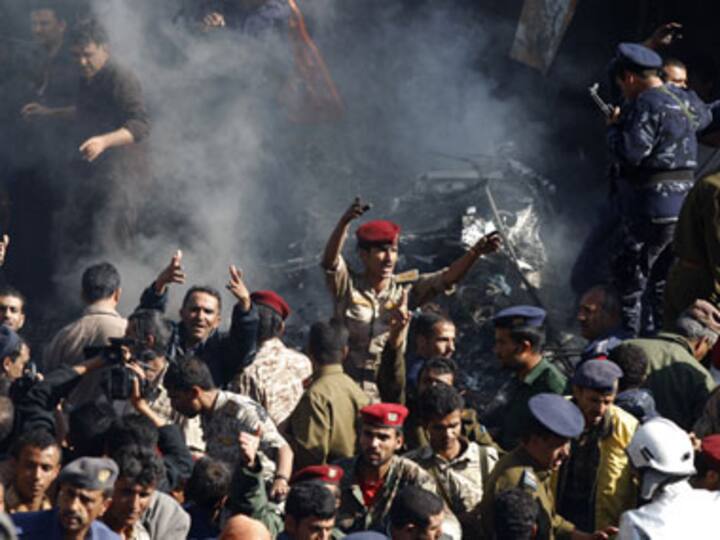 Military plane crash in Yemen kills 10 Military plane crash in Yemen kills 10