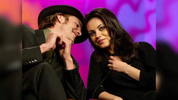 Ashton Kutcher, Mila Kunis enjoy a Roman date 