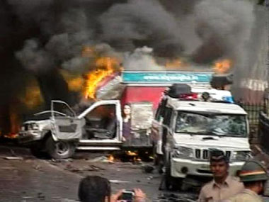 Over 80 charged in Mumbai's Azad Maidan rioting case Over 80 charged in Mumbai's Azad Maidan rioting case