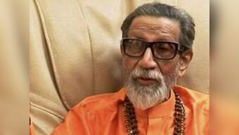 Girls arrested for Facebook post on Thackeray get bail