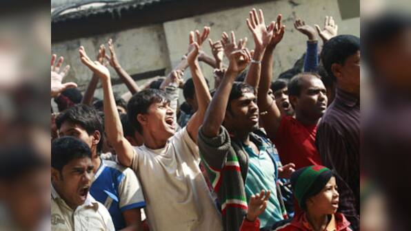 Bangladesh fire: Workers plan protest against garments industry