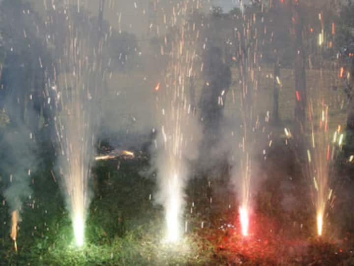 Diwali crackers and kite flying: Manto takes on Pakistan's politics Diwali crackers and kite flying: Manto takes on Pakistan's politics