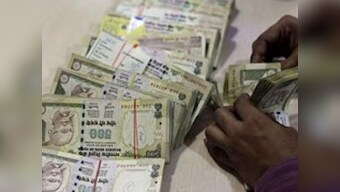 Govt to restrict fiscal deficit at 5.3% in FY13
