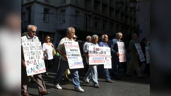 Thousands gather for crippling 48-hr strike in Greece