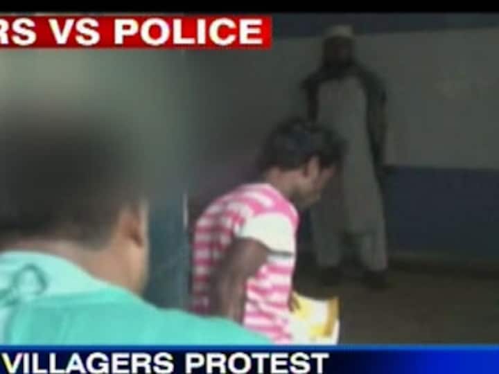 One killed and nine injured in Bengal's police firing