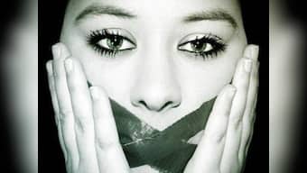 Bal Thackeray post on FB: Girl apologises for her 'mistake'