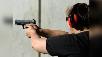 Flasher runs away after Washington woman pulls out gun