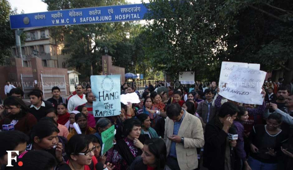 Protests against the gangrape infront of Delhi's Safdarjung hospital. Naresh Sharma/Firstpost Protests against the gangrape infront of Delhi's Safdarjung hospital. Naresh Sharma/Firstpost
