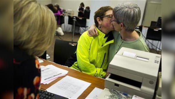 US Supreme Court takes up same-sex marriage for first time