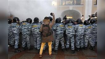 No Russian revolution after a year of protests