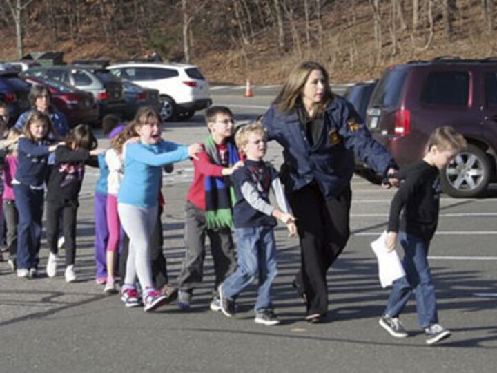 US school shooting: Investigators look for answers