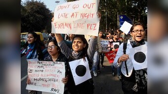 Live: Witness says Delhi constable collapsed, report says assault