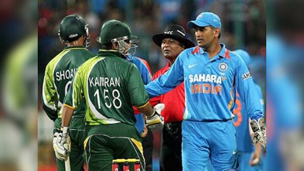India vs Pak: Should have scored more runs, says Dhoni