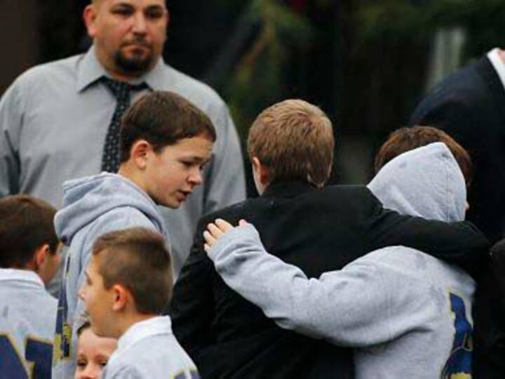Funerals continue for Newtown victims, Kids return to school 