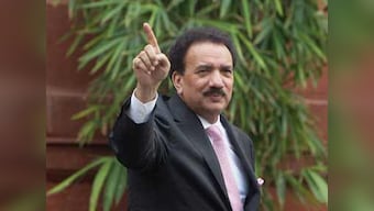 Pakistani politician Rehman Malik tags card game UNO instead of United Nations in post on Kashmir, Twitter has a field day